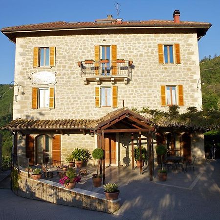 Agriturismo La Rocca Otel Marsia Dış mekan fotoğraf