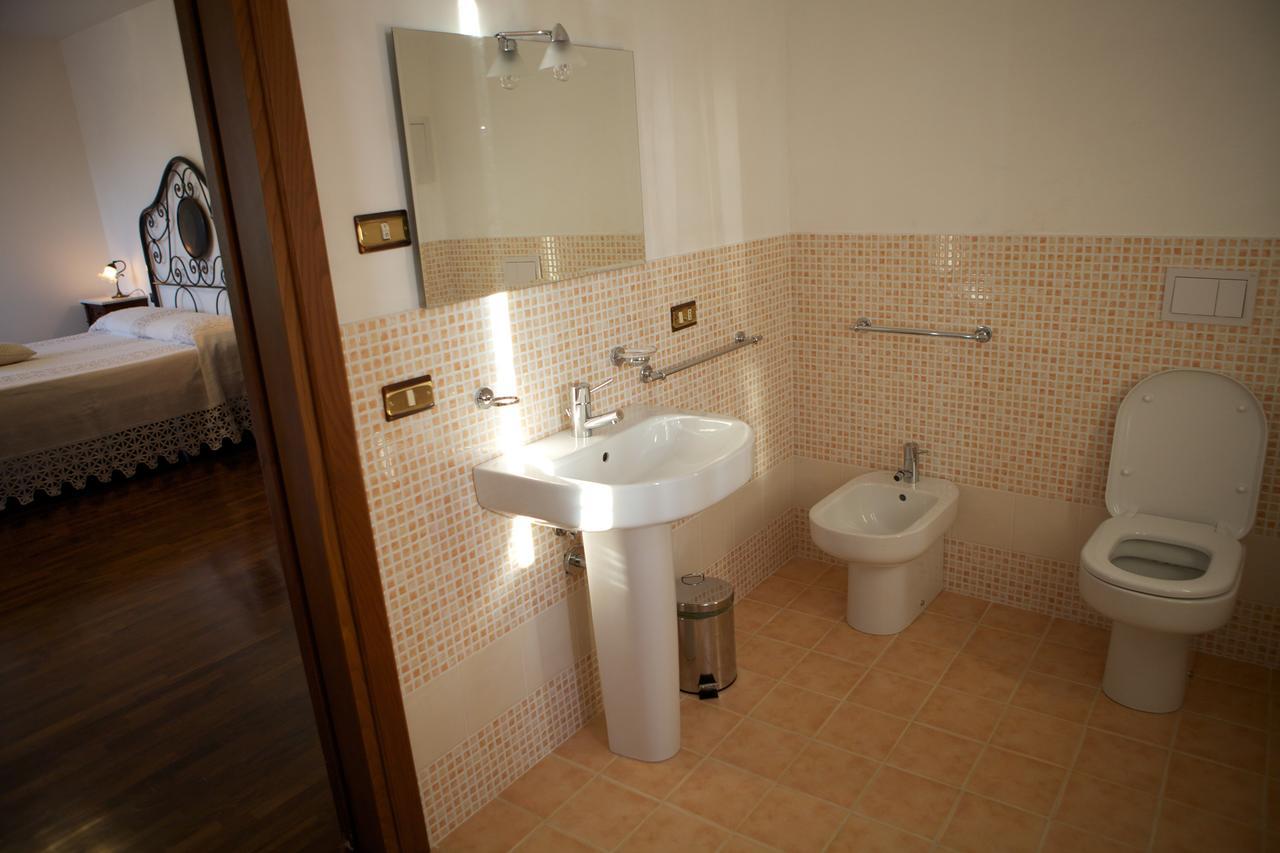 Agriturismo La Rocca Otel Marsia Oda fotoğraf